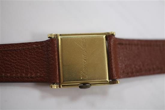 A gentlemans late 1920s 18ct gold manual wind wristwatch,